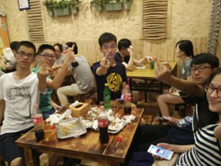 海伦烧烤加盟,学烧烤技术,开烧烤店多少钱疯狂烤翅加盟