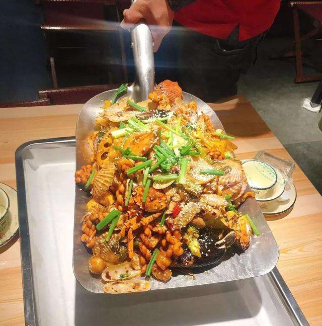 海伦手抓海鲜加盟